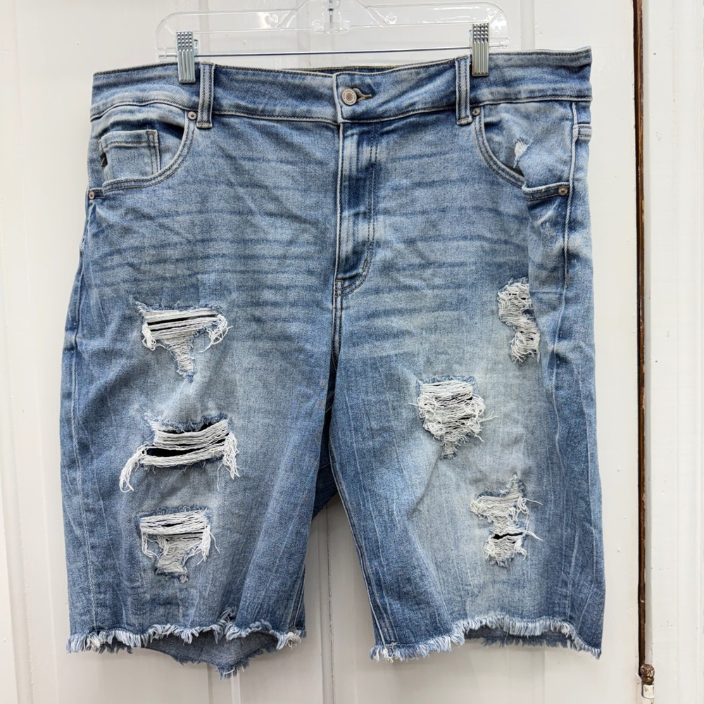 KanCan Distressed Bermuda Jean Shorts Womens 22 Blue Frayed Hem Stretch Maurices